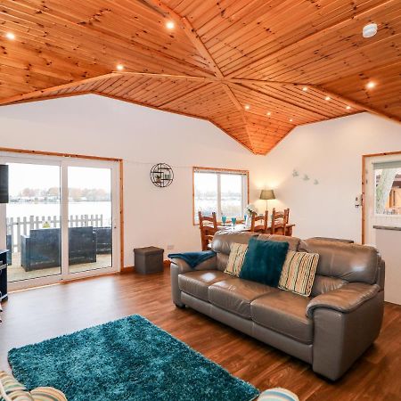Teal Lodge Татершал Екстериор снимка