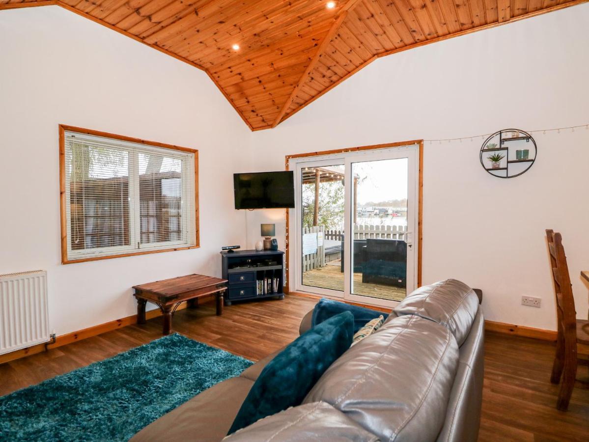 Teal Lodge Татершал Екстериор снимка