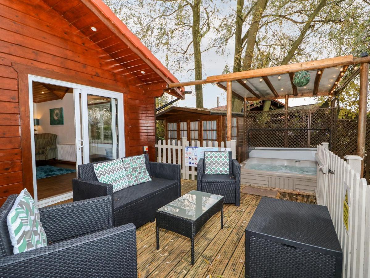 Teal Lodge Татершал Екстериор снимка